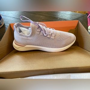 Fabletics sneakers